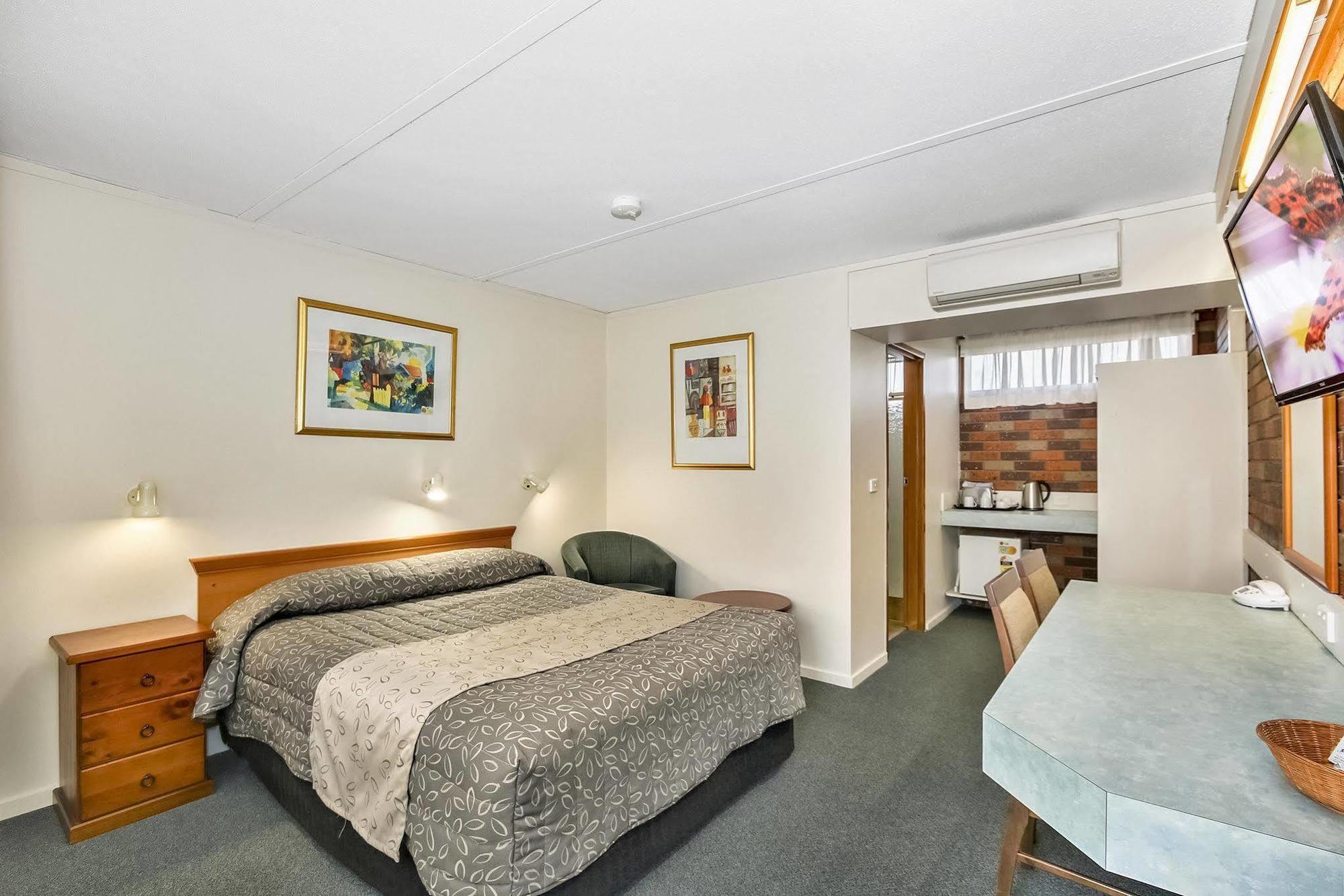 Cedar Lodge Motel Morwell Eksteriør bilde
